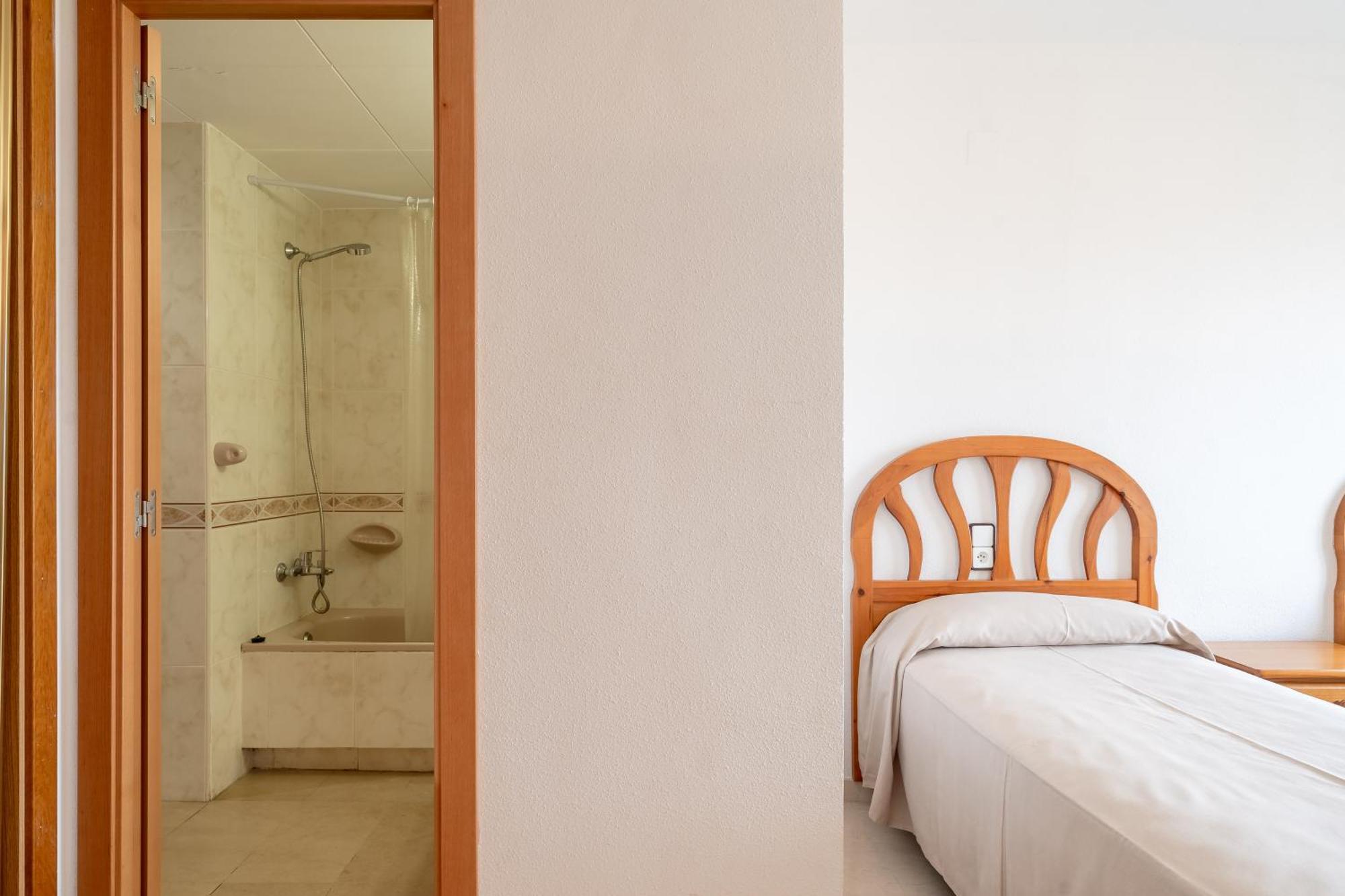 Rentalmar Central Park Salou Room photo